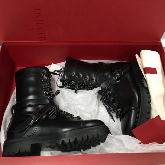 Valentino Combat Moto  Boots Black Silver Studs sz 37/7 US Excellent  w/box - Picture 2 of 16